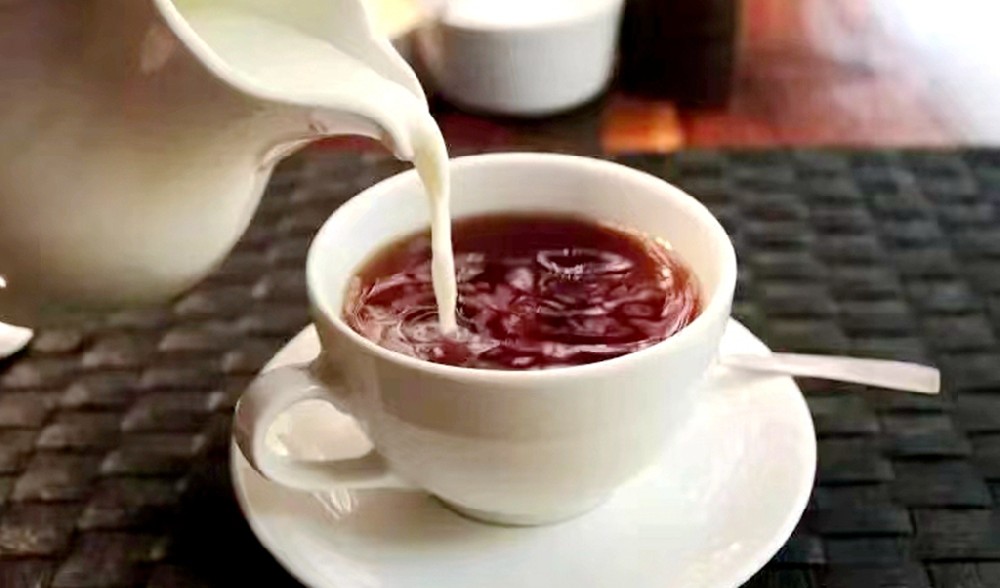 春風里，細品一杯傳祁牛奶茶的醇香