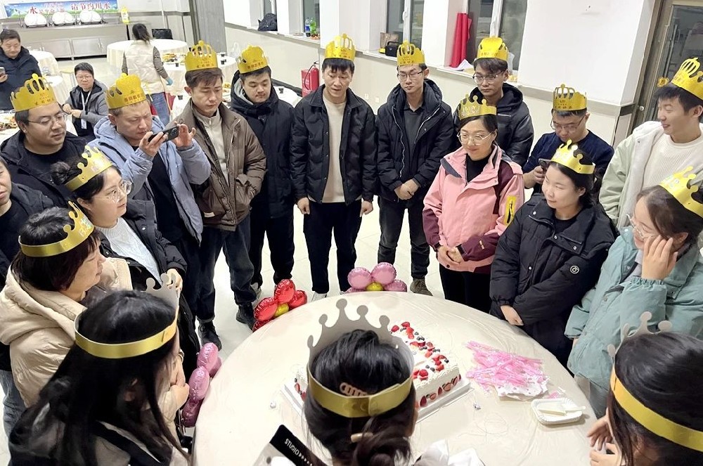 冬日暖情，共賀生辰——甘肅傳祁乳業(yè)四季度員工生日會成功舉辦