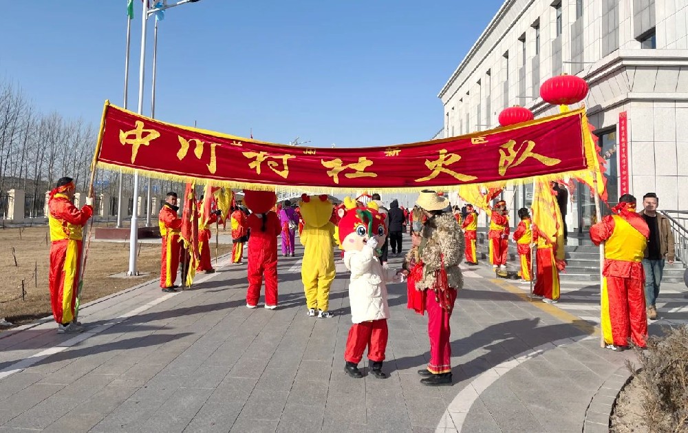 鼓聲震天迎新春，凝心聚力啟新程——甘肅前進(jìn)集團(tuán)傳祁甘味乳業(yè)喜迎社火表演